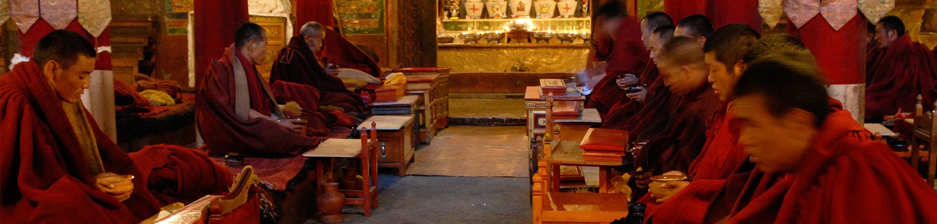 Mönche-in-Tibet