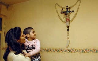 Zum Ende des Ramadans fordert die Internationale Gesellschaft für Menschenrechte (IGFM) die Türkei dazu auf, die Ausweisungen von missionarisch aktiven Christen zurückzunehmen sowie die Rückkehr bereits ausgewiesener Christen zu ermöglichen.