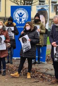 Gemeinsam mit der Tochter Mariam Claren und dem politischen Paten Prof. Heribert Hirte, MdB, fordert die IGFM die Freilassung der Kölnerin, die seit dem 16. Oktober im Evin-Gefängnis festgehalten wird. #Iran