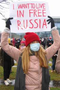 Auf einer großen Demonstration forderten Russinnen und Russen die Freilassung Nawalnys und aller politischen Gefangenen