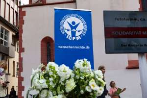 Weiße Blumen auf dem Römer