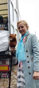 Olga-Karatch-Nasch-Dom-Empfangnahme-des-Hilfstransporters-der-IGFM