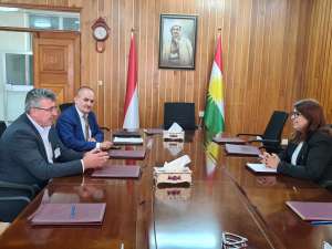 Al RAl Rasho, Shekh Zedo Baadri, Lanja Dizayee im kurdischen Parlamentasho, Shekh Zedo Baadri, Lanja Dizayee
