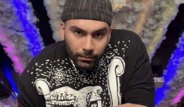 Die Internationale Gesellschaft für Menschenrechte (IGFM) verurteilt die Hinrichtung des Demonstranten Mohsen Shekari durch das iranische Regime aufs Schärfste. Der 23-jährige Iraner wurde aufgrund der Errichtung einer Straßensperre in einem Schnellverfahren wegen „Krieg gegen Gott" verurteilt