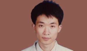 Ehemaliger orthopädischer Chirurg Dr. Li Lizhuang wird zu über 10 Jahren Haft verurteilt, weil er Falun Gong praktiziert.