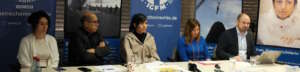 Zusammen mit Bayan Azimi und Maria Mahmoudi, den Ehefrauen von Pejman Fathi und Mohammad Faramarzi, der Bürgermeisterin Frankfurts, Dr. Nargess Eskandari-Grünberg, Behrouz Asadi und Valerio Krüger appelliert die IGFM an Bundesregierung, sich für die Rettung der unschuldigen Gefangenen einzusetzen.