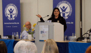 Mariam Claren auf der 52. Jahrestagung der IGFM in Bonn.