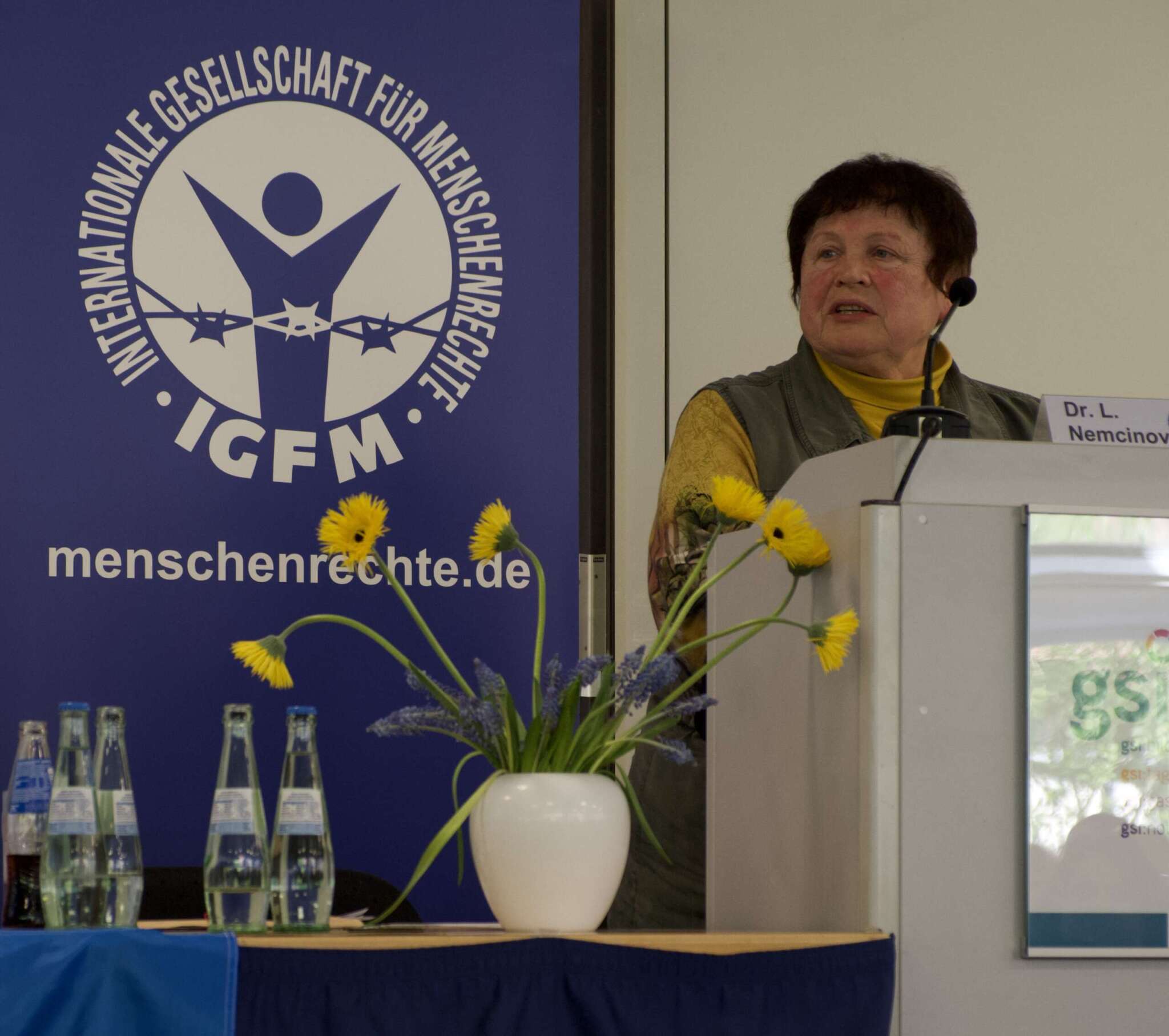 Dr. Liubov Nemcinova Liubov Nemcinova als Rednerin auf der 52. Jahrestagung der IGFM