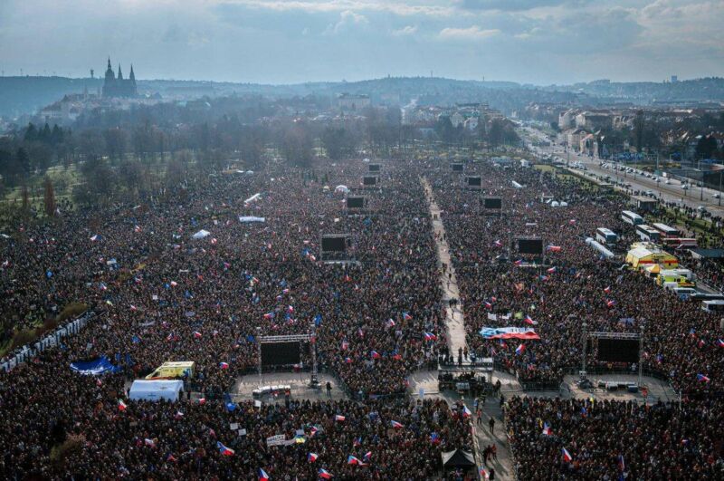 Image for the Tweet beginning: Massive protests in Prague today,